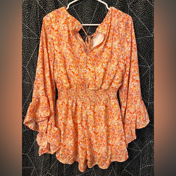 Pink Lily I Keep Hoping Coral Romper size M - ONLY WORN ONCE LIKE NEW - Picture 4 of 6